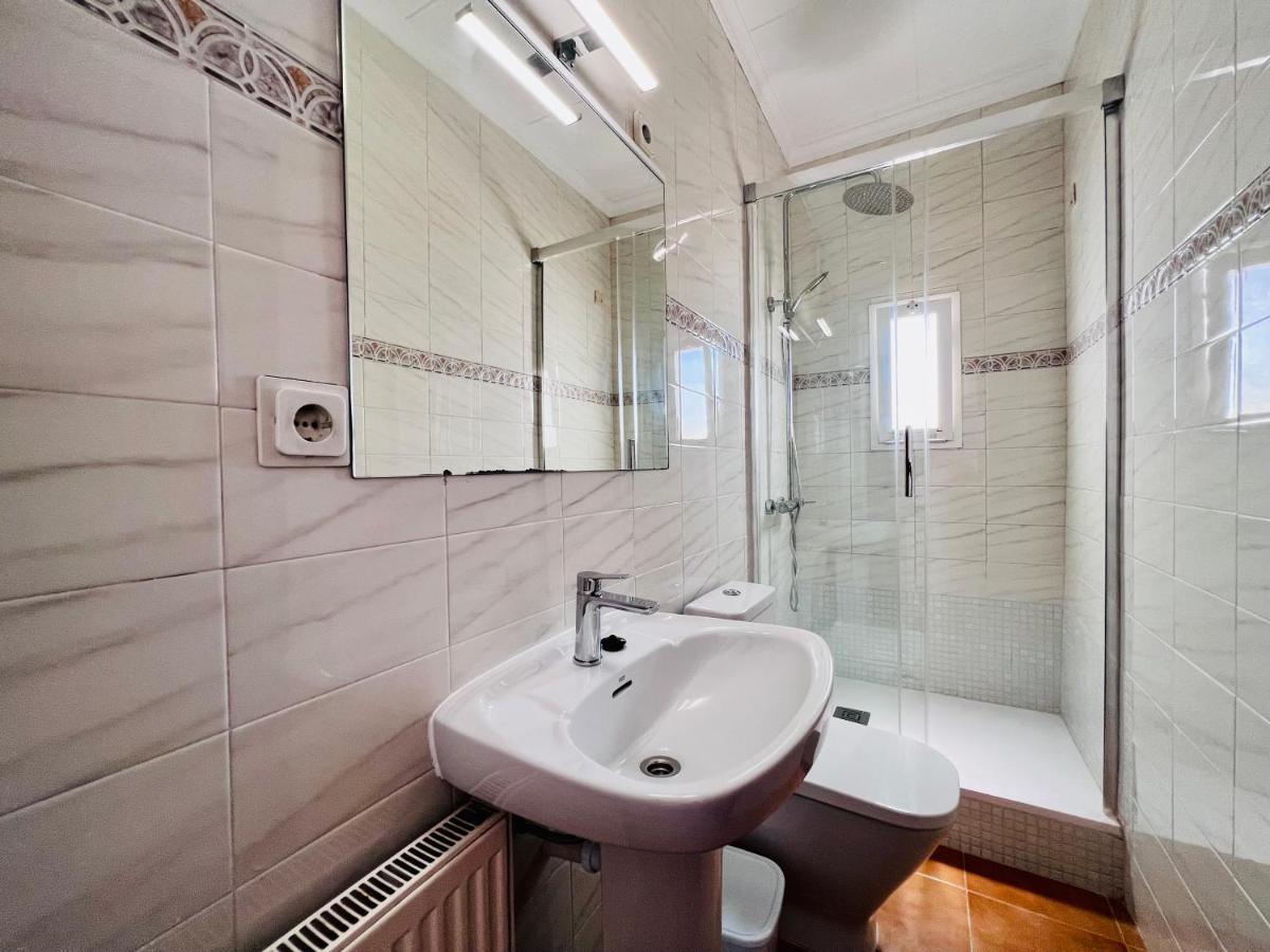Joanot Martorell Apartment *